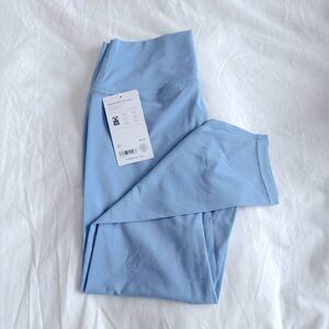NWT Athleta transcend 7/8 tights size M